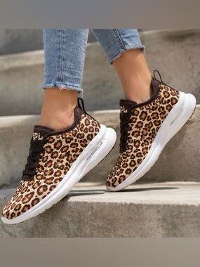 APL Phantom Leopard Print Sneakers Size 7.5 Athletic Propulsion Labs 🤎
